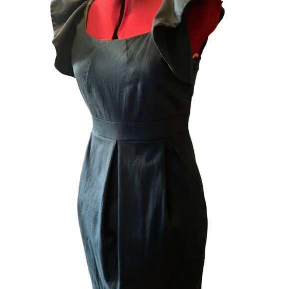 PINK MARTINI - Green dress - flair sleeves - midi lengh - medium - Picture 8 of 14